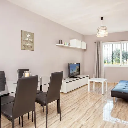 Apartment Dona Elena *