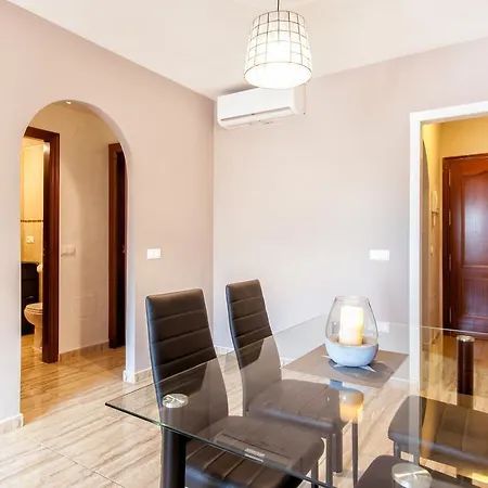 Apartment Dona Elena *